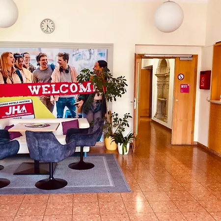 Hostel Junges Tulln - Noe Jugendherbergswerk Tulln An Der Donau