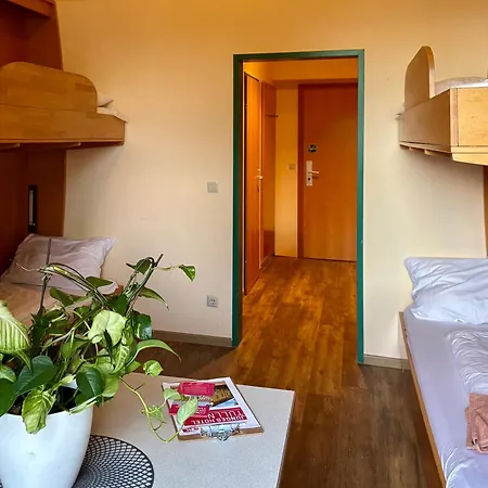 Hostel Junges Tulln - Noe Jugendherbergswerk *