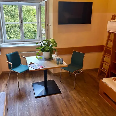 Hostel Junges Tulln - Noe Jugendherbergswerk Tulln An Der Donau